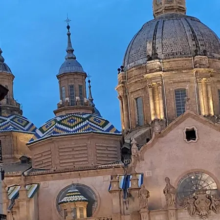 La Terraza Del Pilar * 萨拉戈萨